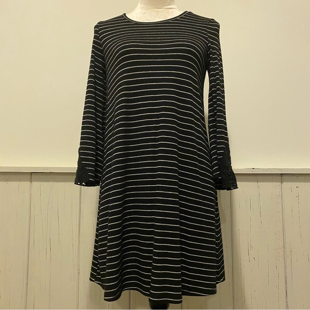 Xhilaration Girls 10/12 Large Long Sleeve Black Sliver Dress